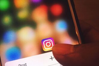 Australia prohíbe a menores usar redes sociales: multas millonarias vigentes