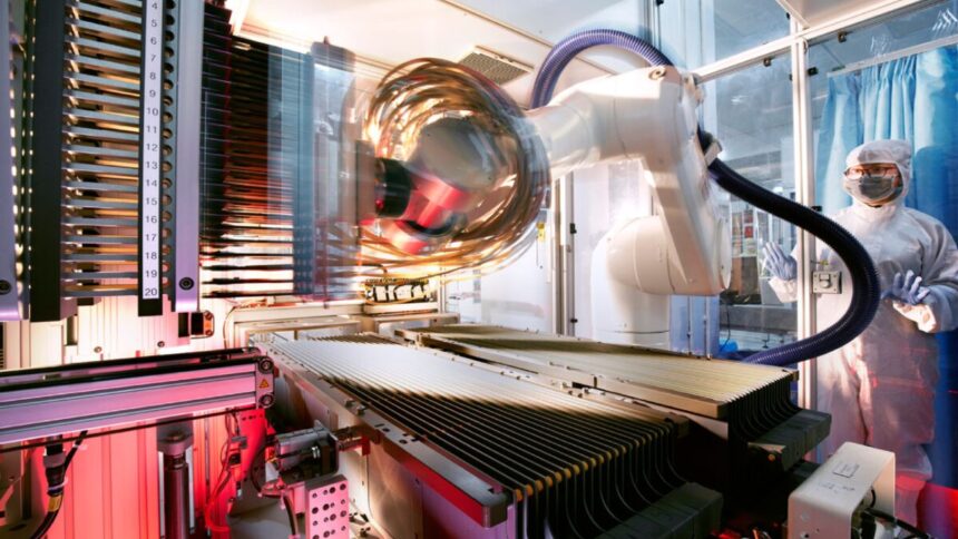 Trinasolar rompe récord con células solares al 26.58%