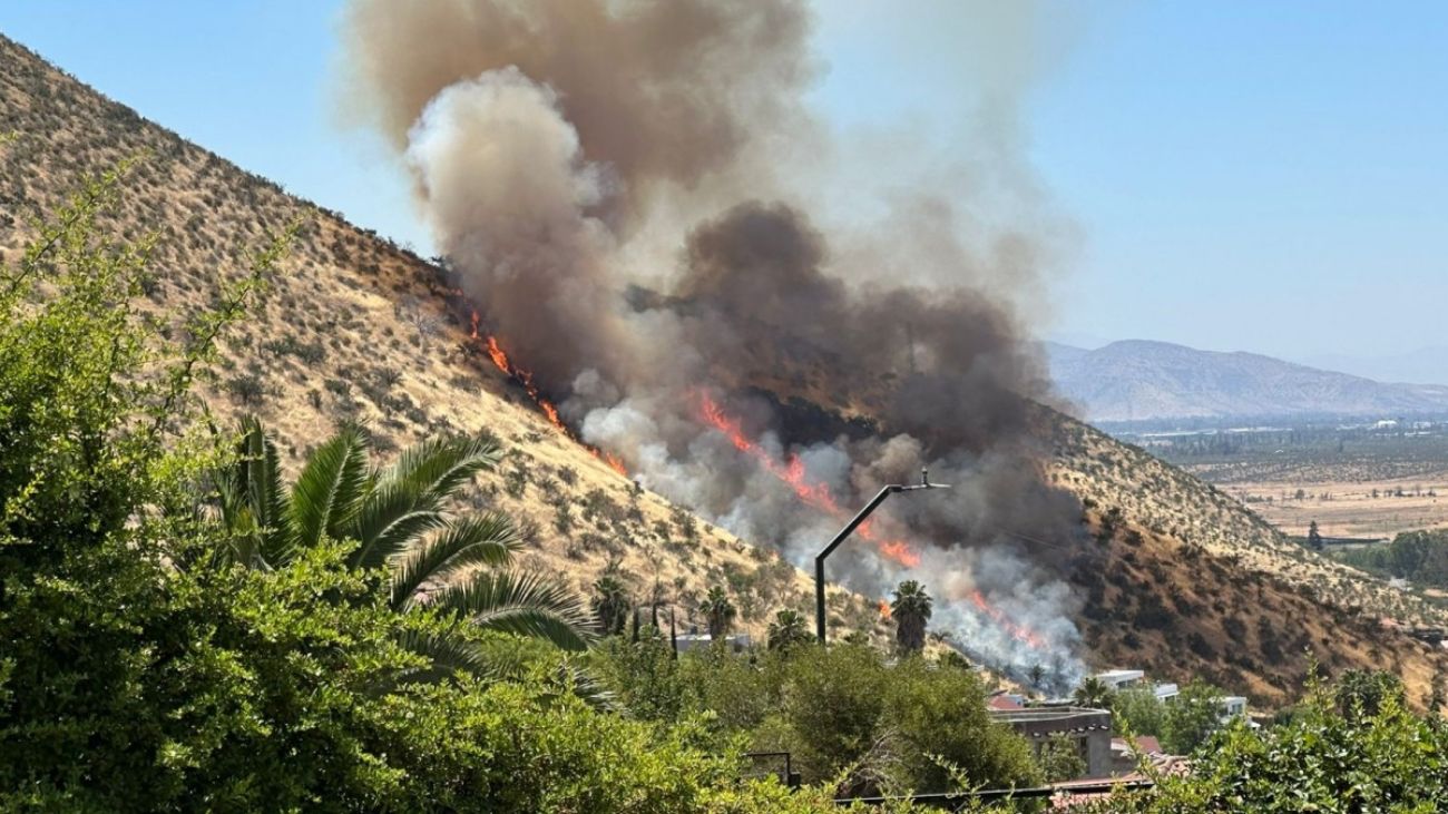 Incendio en Pudahuel controlado gracias a acciones coordinadas de emergencia