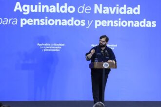 Presidente Boric y ministra Jara anuncian inicio del pago del Aguinaldo de Navidad: Más de 2 millones 700 mil pensionadas y pensionados beneficiados