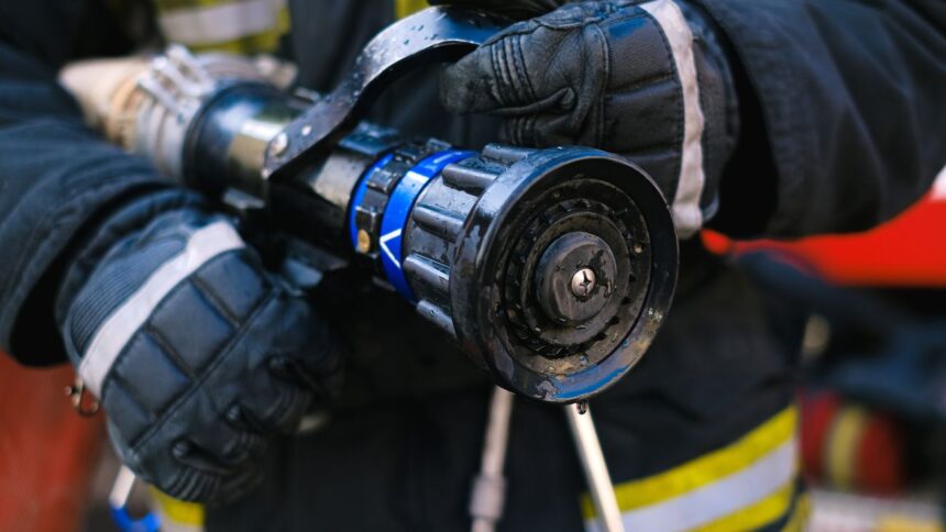 Incendio en San Bernardo: 20 departamentos afectados sin víctimas fatales