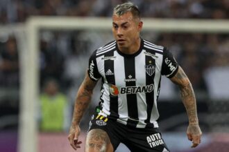 Eduardo Vargas: entre críticas y elogios en la final de Libertadores