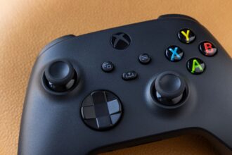 Descuento exclusivo en mando Xbox Sky Cipher en Cyber Monday