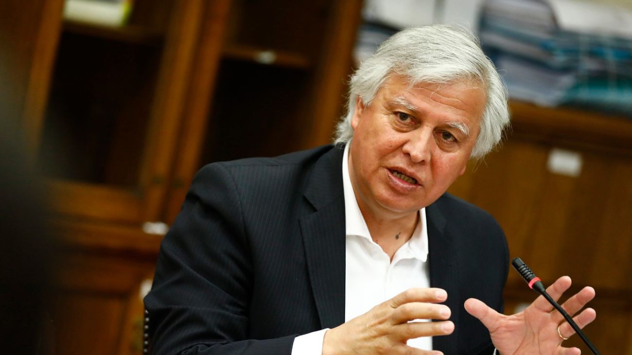 Senador Saavedra defiende reforma política y electoral chilena con equidad