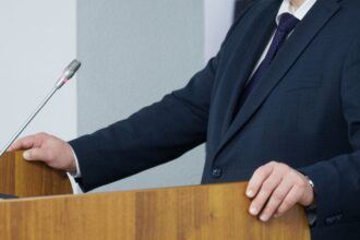 Funcionario de Concepción suspendido por incidentes sexuales en Teatro Regional