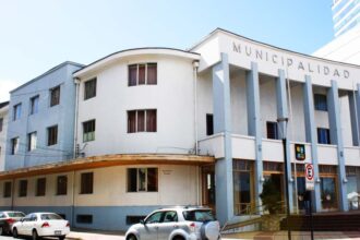 Despidos en Puerto Montt: 48 funcionarios cesados por restricciones presupuestarias