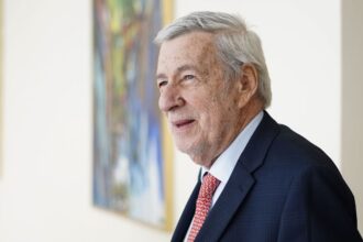 Ex embajador chileno denuncia maltrato laboral y cuestiona su remoción