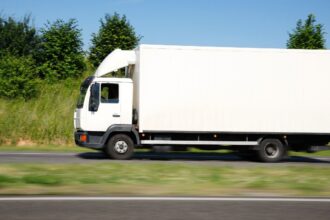 Robo de camión cargado de salmones en Puerto Varas: búsqueda en marcha