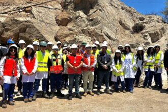 Estudiantes del Colegio Cervantino exploran tecnologías mineras en UDA