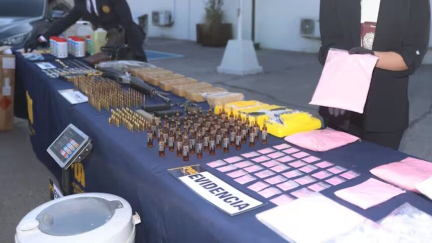 Operativo policial en Santiago desarticula banda de narcotraficantes y confirma 14 detenciones