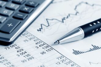 Irregularidades en Rendiciones de Gastos de Equipo Gubernamental: Revelaciones y Críticas