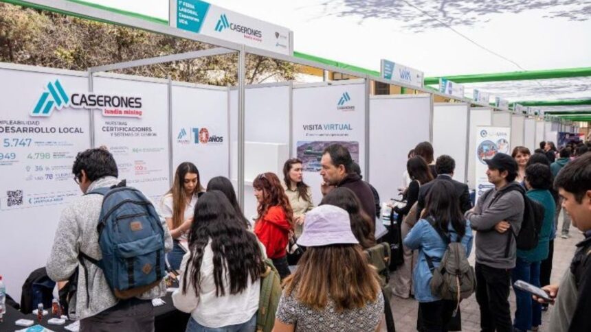 Feria Laboral Caserones-UDA: Potenciando Talentos Locales y Conectando con Empresas