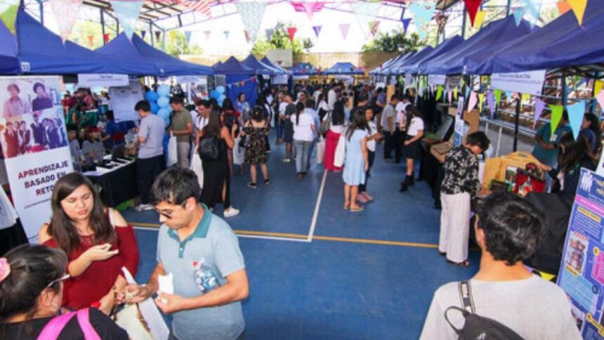 Descubre los innovadores proyectos de jóvenes chilenos en feria pionera