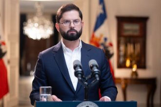 Presidente Gabriel Boric anuncia aumento histórico en Beca BAES