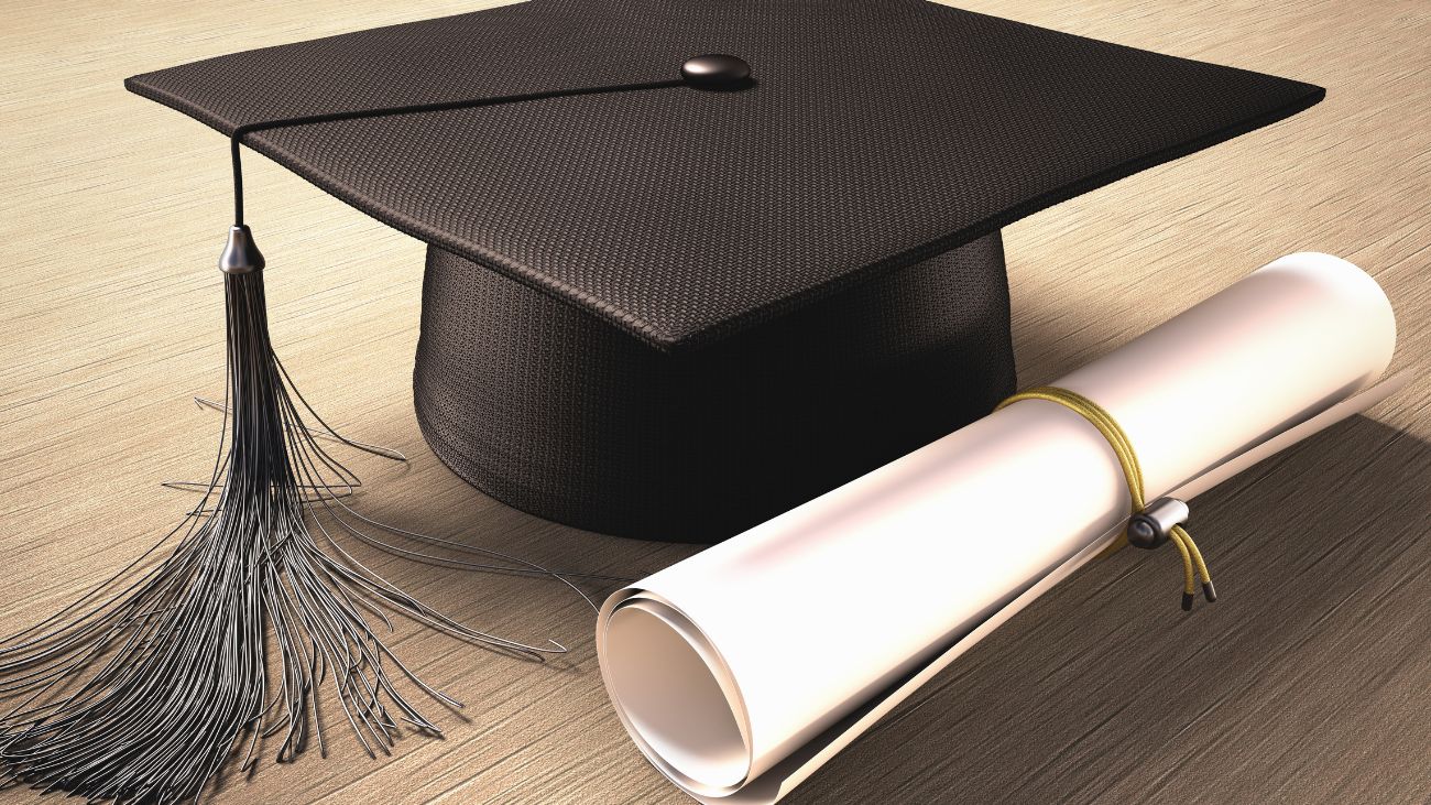 Bono por Graduación de 4° Medio: $69.902 para estudiantes en Chile Bono por Graduación de 4° Medio: $69.902 para estudiantes en Chile
