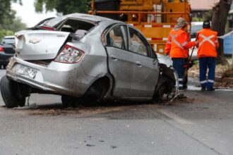 Trágico accidente en Ñuñoa: un joven muere y vehículo es desvalijado