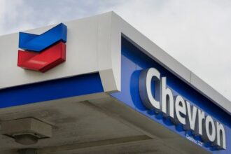 Chevron recorta inversión en la cuenca del Pérmico en $13.000 millones