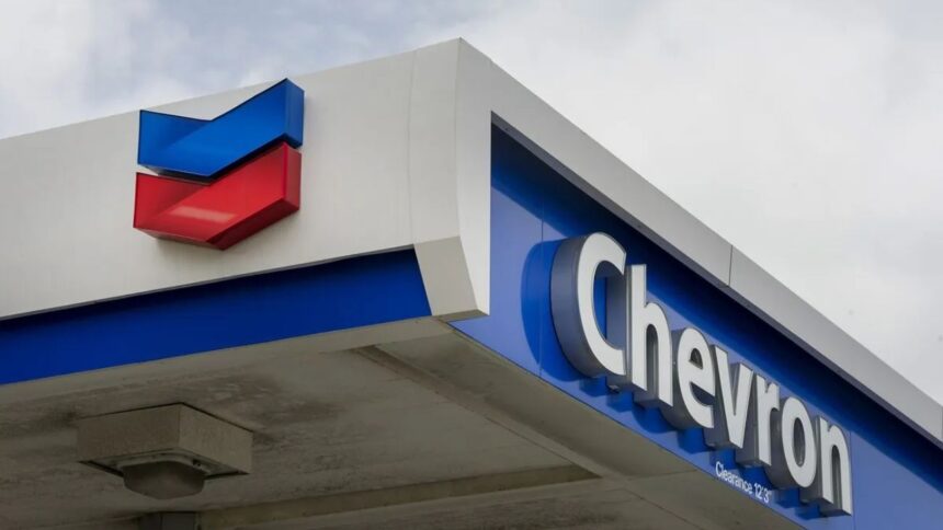 Chevron recorta inversión en la cuenca del Pérmico en $13.000 millones