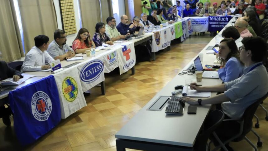 Acuerdo salarial: Gobierno y sector público pactan reajuste del 4,8%