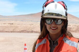 Antofagasta Minerals revoluciona la minería con histórica participación femenina