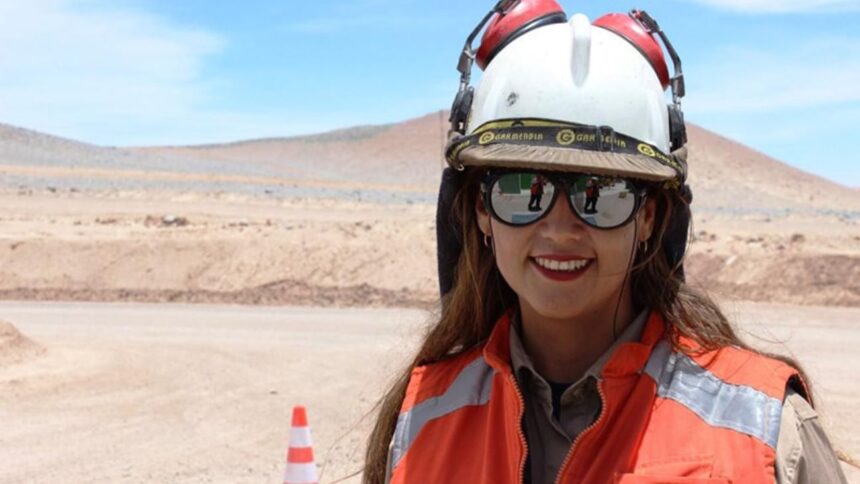 Antofagasta Minerals revoluciona la minería con histórica participación femenina