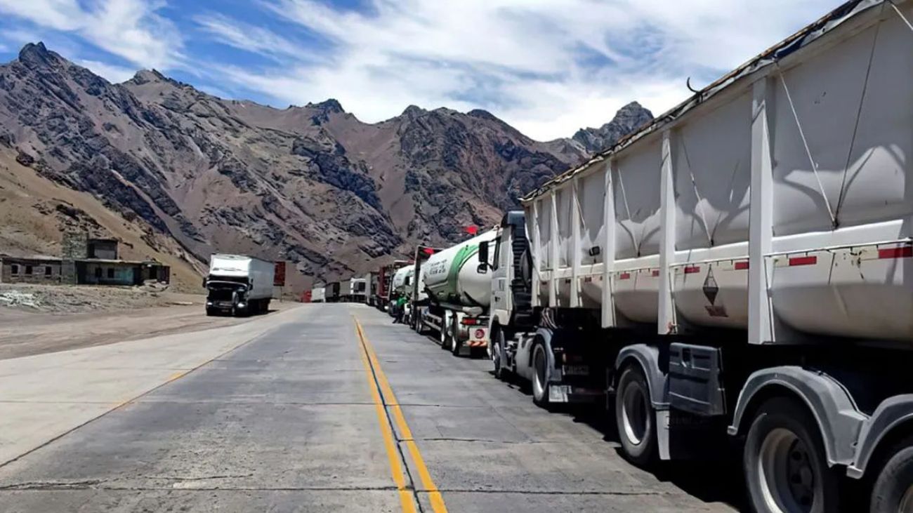 Argentinos víctimas de piratas del asfalto en Chile: exigen acción urgente
