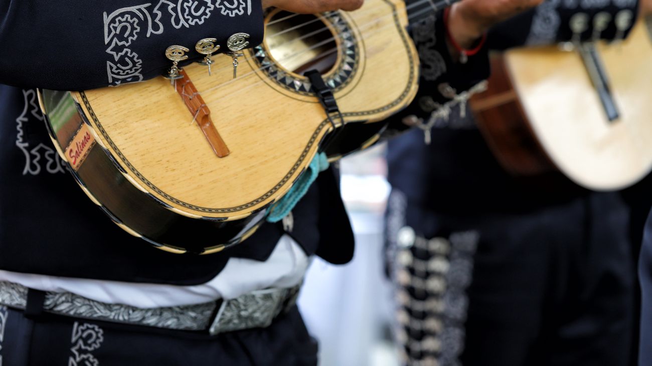Detienen a implicadas en robo y extorsión a Mariachis de Concepción Detienen a implicadas en robo y extorsión a Mariachis de Concepción