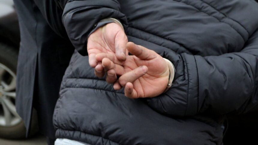 Detenido en Puerto Montt por parricidio: golpeó con martillo a su hijo