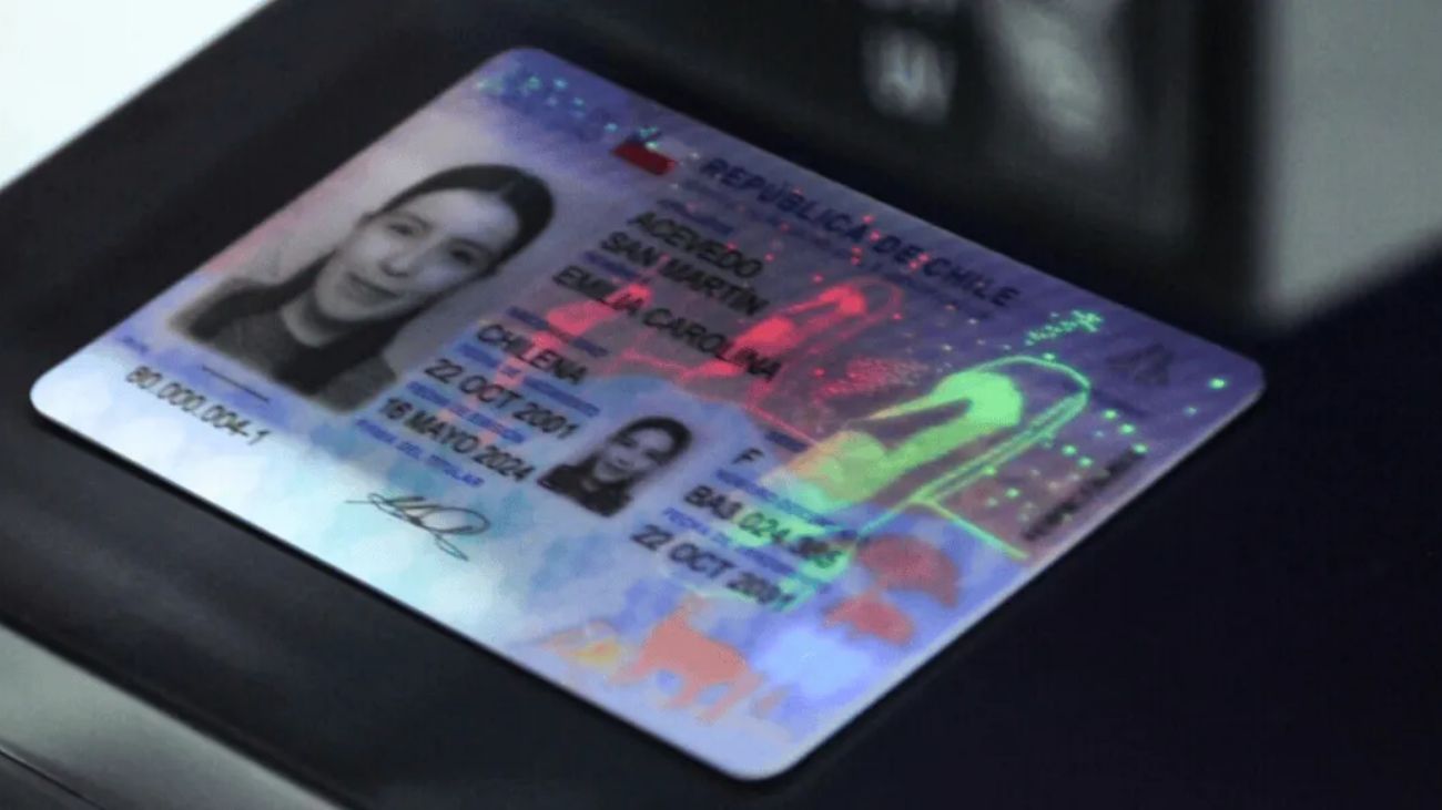 "Chile lanza carnet de identidad digital y app móvil"