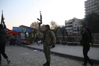 Rebeldes toman Homs: Crisis en la guerra civil siria intensifica