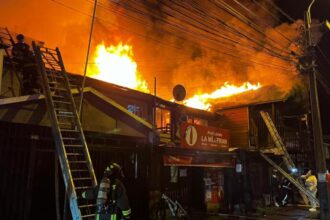 Incendio en Chiguayante deja 12 casas quemadas: solicitada solidaridad comunitaria