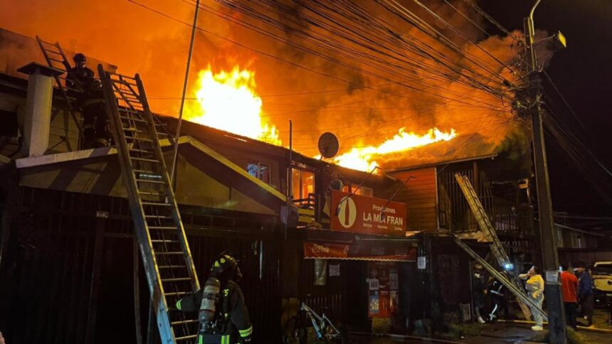 Incendio en Chiguayante deja 12 casas quemadas: solicitada solidaridad comunitaria
