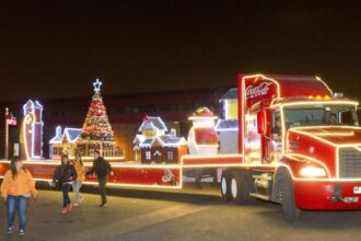 Caravana Navideña de Coca Cola iluminará Concepción el 8 de diciembre