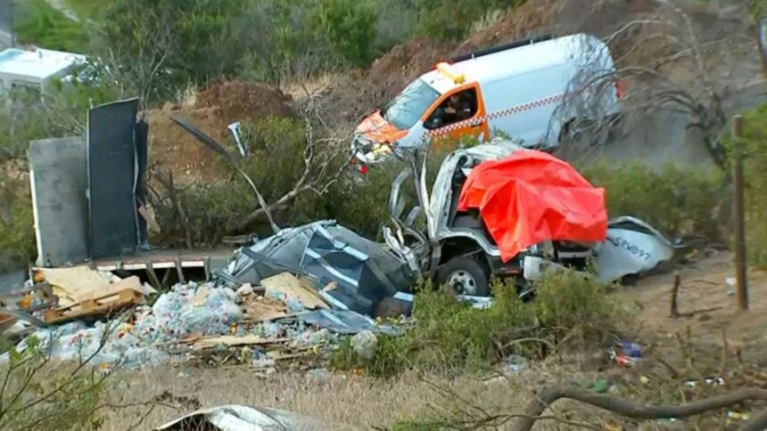 Trágico accidente en Lo Barnechea: un muerto tras volcamiento de camión