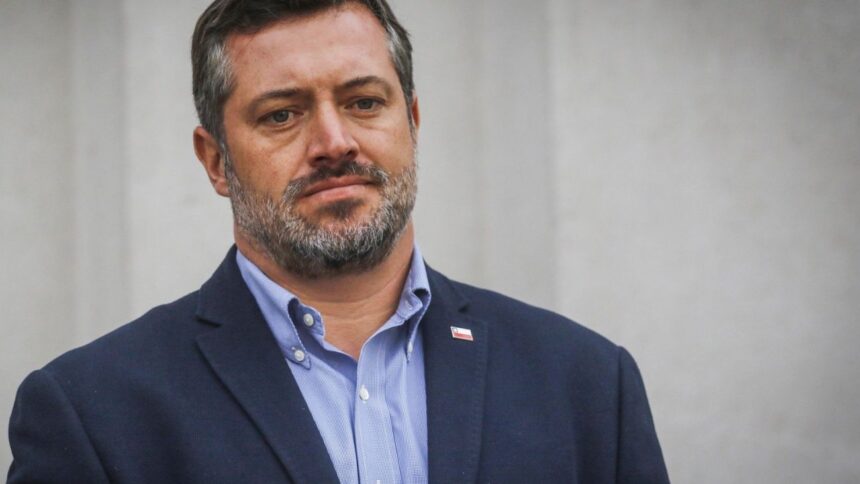 Revelan importante déficit financiero en Ñuñoa bajo mandato de Sebastián Sichel