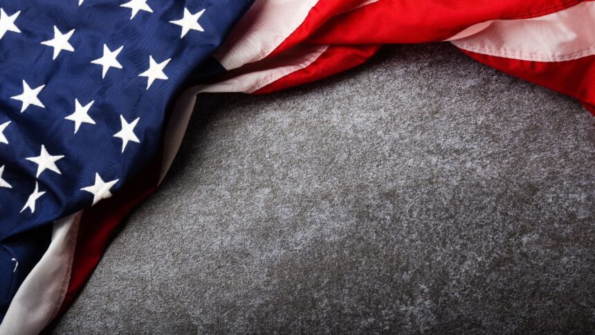 Precios de gasolina en EE. UU. bajan a menos de 3 USD/galón