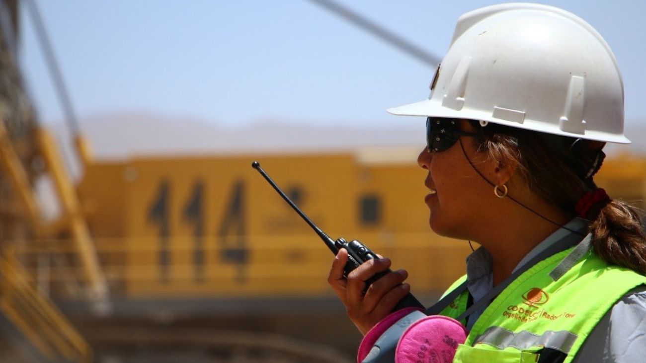 Avanzando hacia la equidad de género en la minería Avanzando hacia la equidad de género en la minería