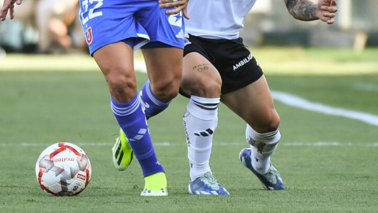 Colo Colo triunfa en la temporada 2024 y desafía a Universidad de Chile Colo Colo triunfa en la temporada 2024 y desafía a Universidad de Chile