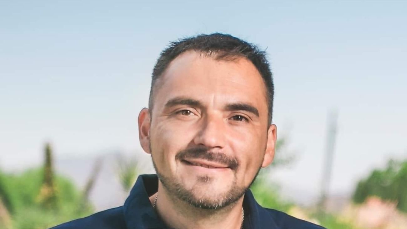 Investigación revela uso indebido de maquinaria municipal por alcalde de La Calera