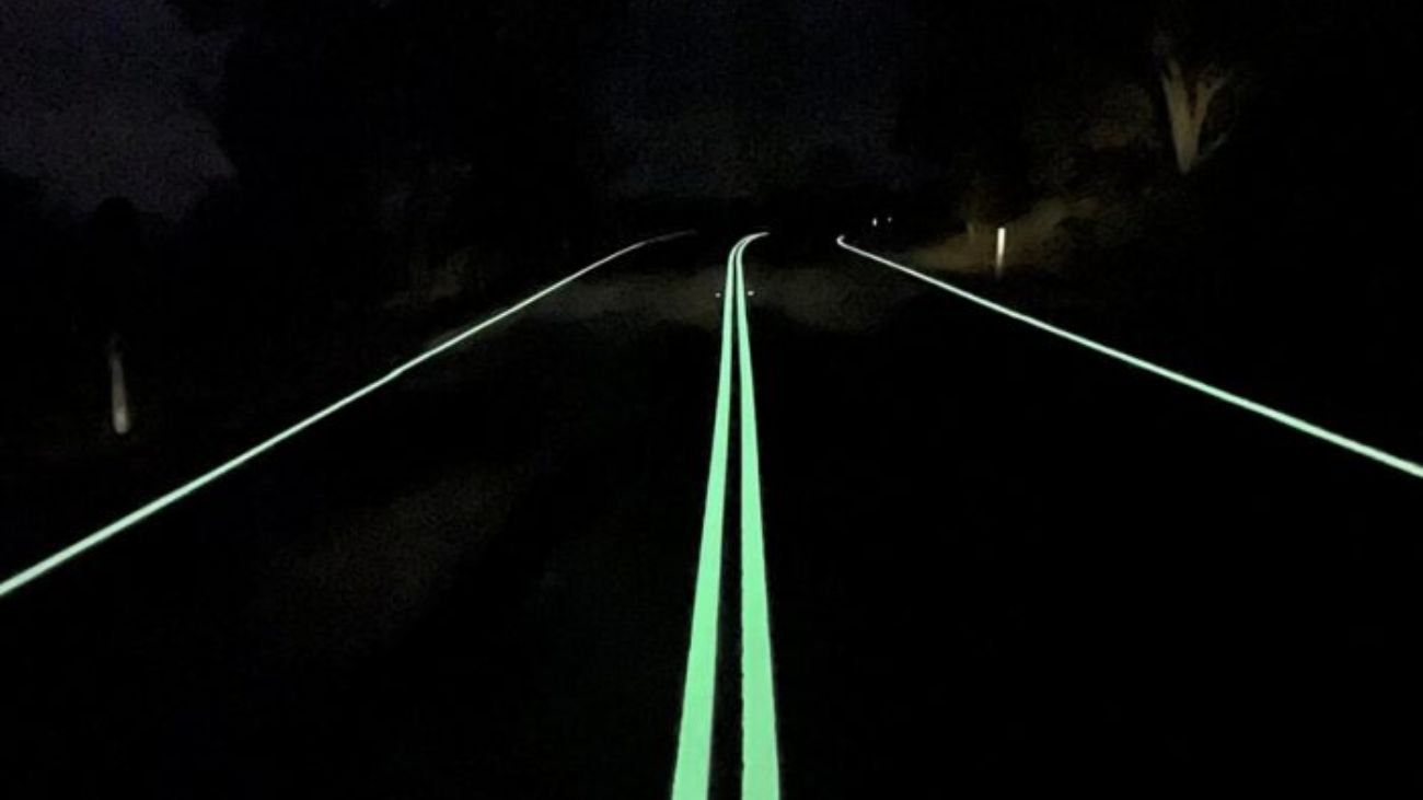 Pruebas de pintura fluorescente en Ruta 5 Sur de Chiloé para mayor seguridad