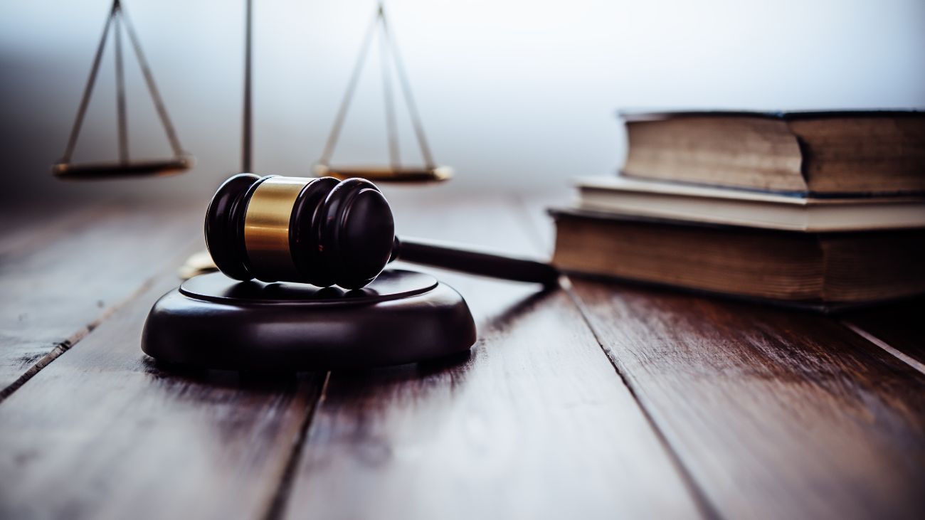 Hombre amenaza con quemar casa en Los Ángeles y queda en libertad