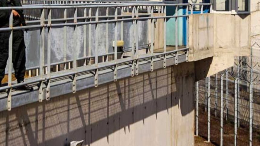 Nueva agresión en cárcel chilena: Expertos preocupados por violencia penitenciaria