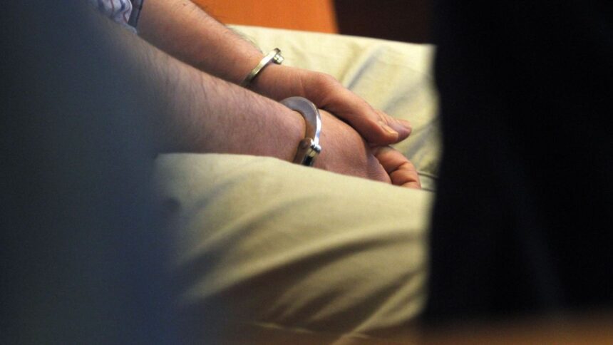 Profesor formalizado por abuso sexual contra alumna de 16 años