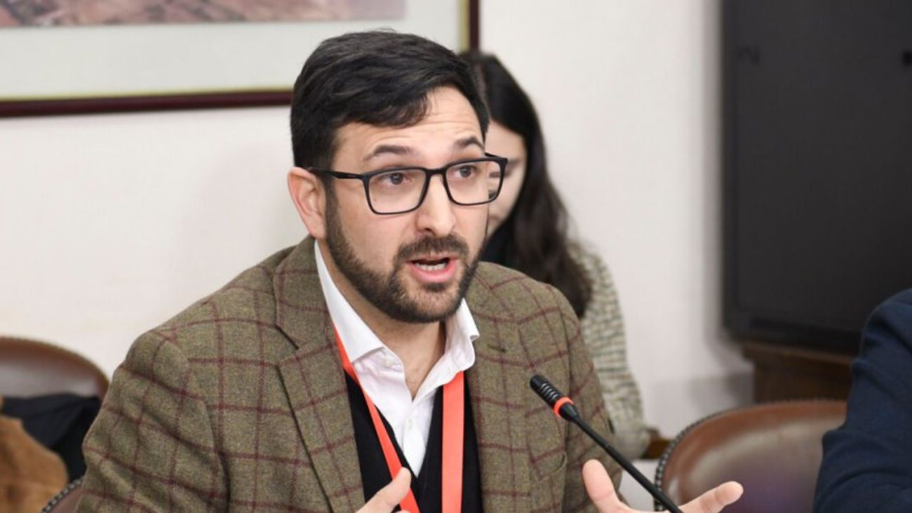 Escándalo por reunión de Crispi con Huawei revela conexiones dudosas Escándalo por reunión de Crispi con Huawei revela conexiones dudosas