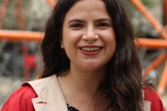 Ministra Orellana llama a prudencia ante polémica comunicación judicial