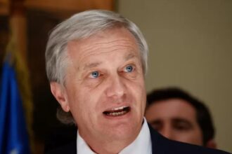 Kast desafía a Matthei por reforma de pensiones en Chile