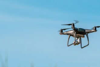 Convenio une cámaras de seguridad y drones para prevenir delitos en Los Ríos