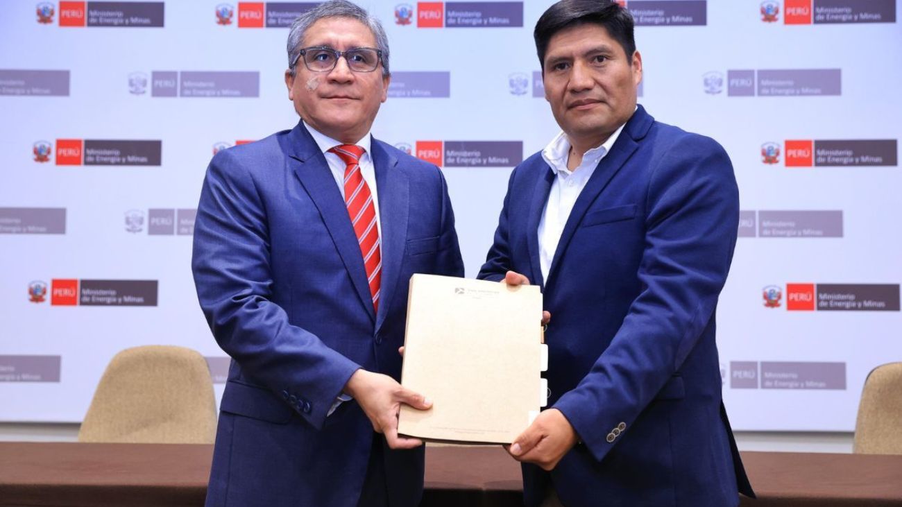 Pan American Silver Perú firma contratos con mineros artesanales en operación Shahuindo Pan American Silver Perú firma contratos con mineros artesanales en operación Shahuindo