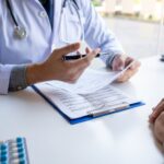 Médico indemniza con $89,000 a paciente por efectos secundarios de medicamento