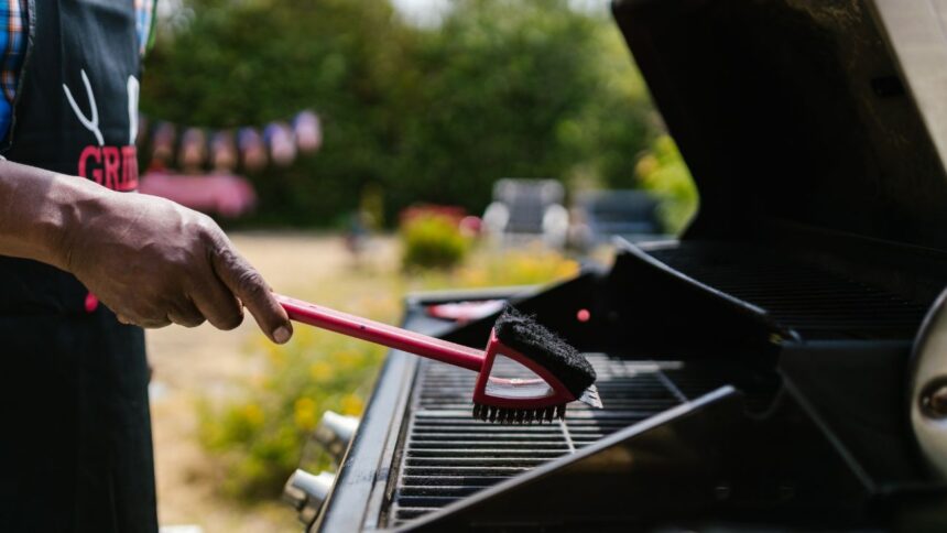 Trabajadores forzados a seguir laborando tras trágica muerte en restaurante